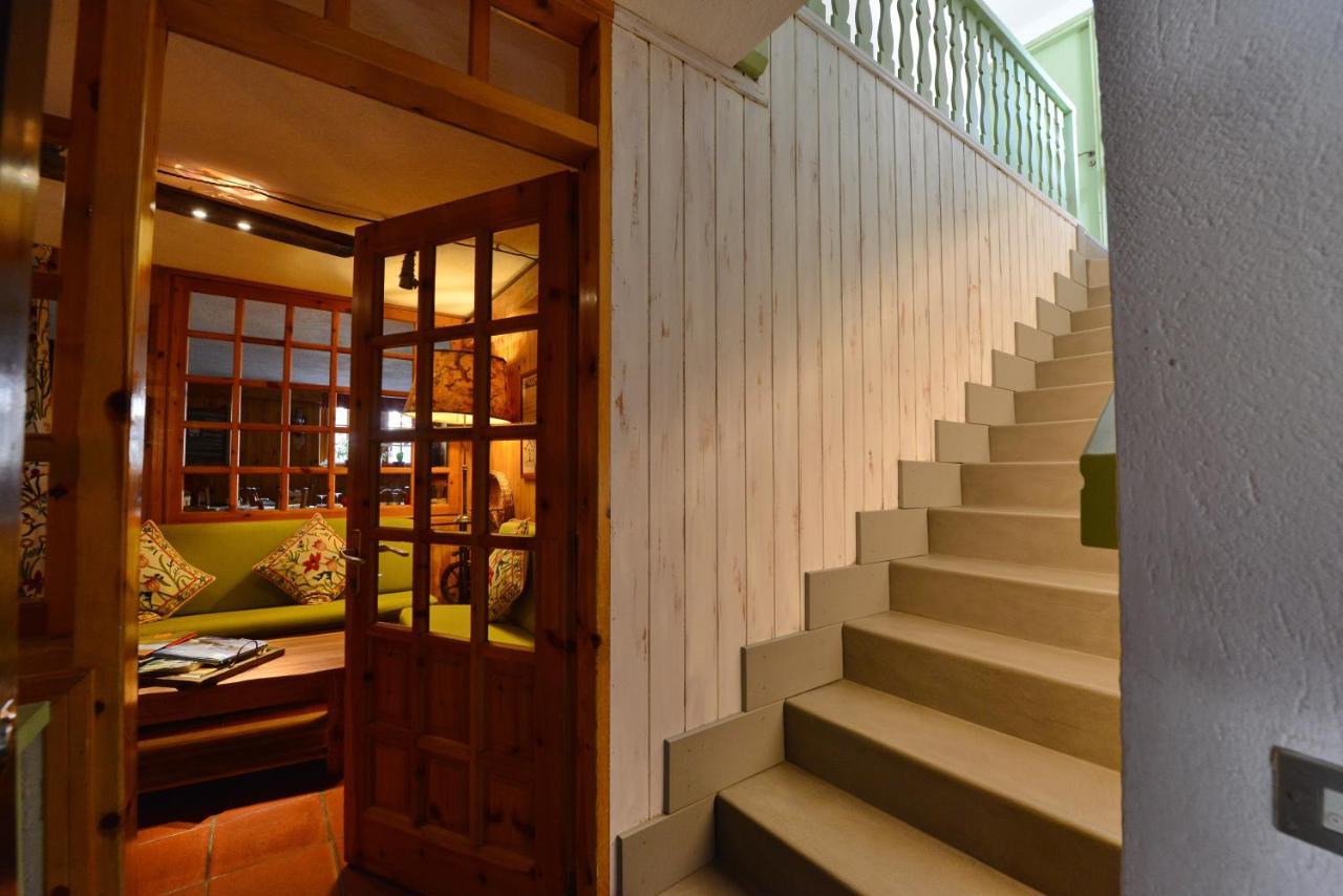 Hotel Petit Dahu - Chambres Et Restaurant Cogne Dış mekan fotoğraf